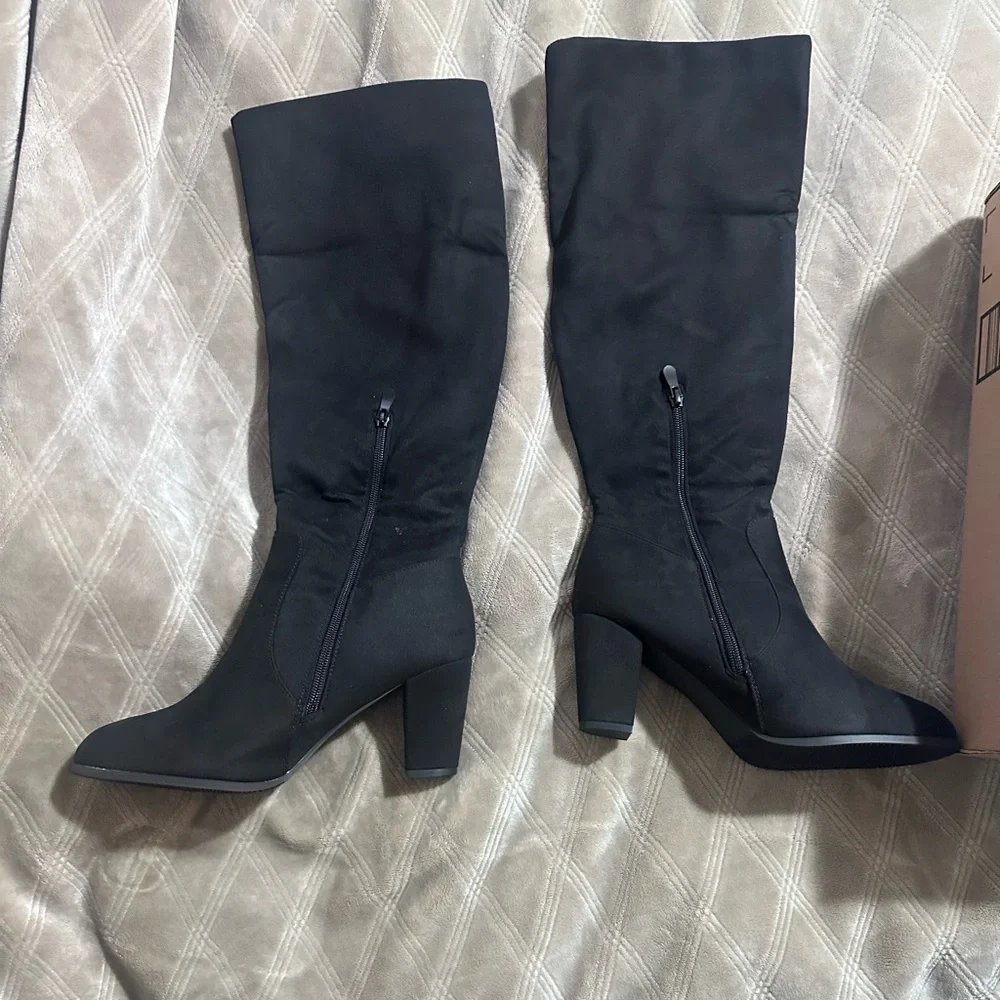 Elegant Black Knee-High‎ Women's Boots